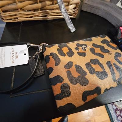 Sale Photo Thumbnail #334