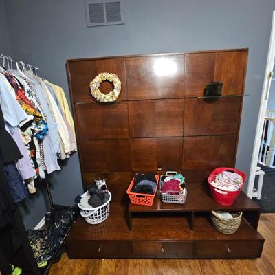 Sale Photo Thumbnail #296