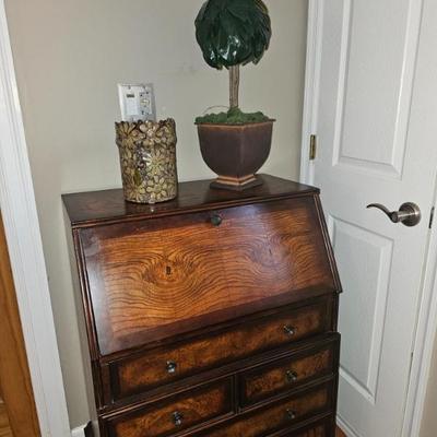 Sale Photo Thumbnail #37