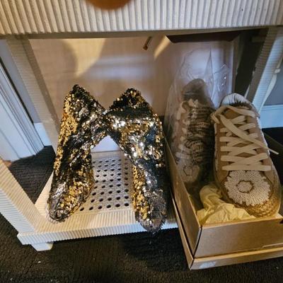 Sale Photo Thumbnail #322