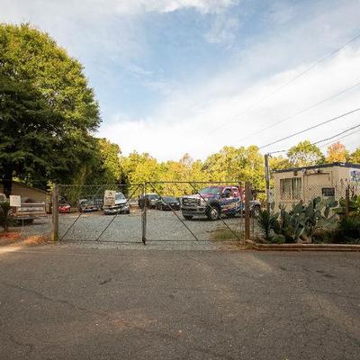 Sale Photo Thumbnail #37