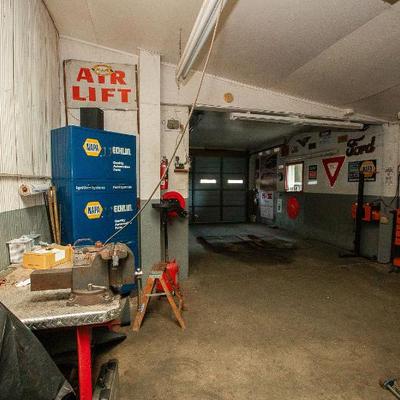 Sale Photo Thumbnail #45