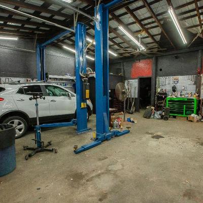 Sale Photo Thumbnail #48