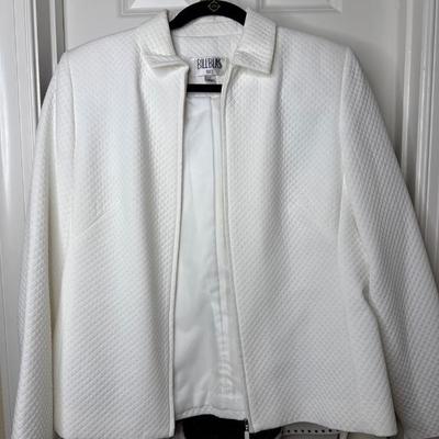 Sale Photo Thumbnail #389