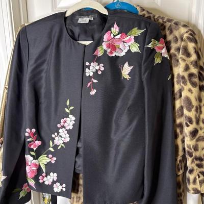 Sale Photo Thumbnail #683