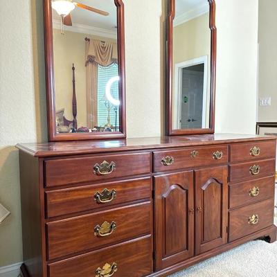 Sale Photo Thumbnail #666