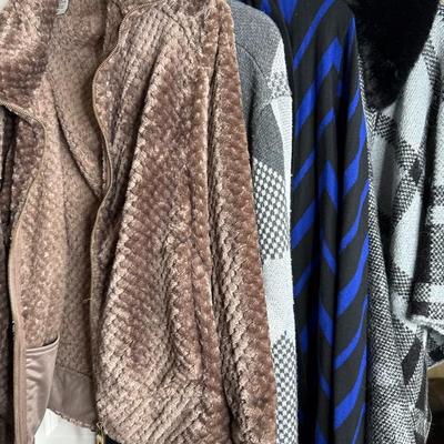 Sale Photo Thumbnail #98