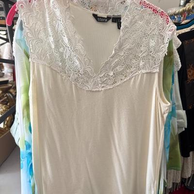 Sale Photo Thumbnail #782