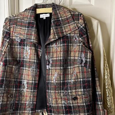 Sale Photo Thumbnail #682