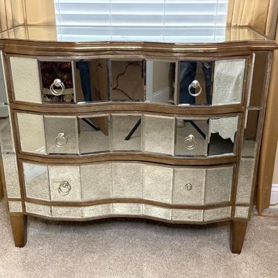 Sale Photo Thumbnail #657