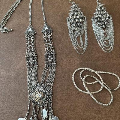 Sale Photo Thumbnail #960