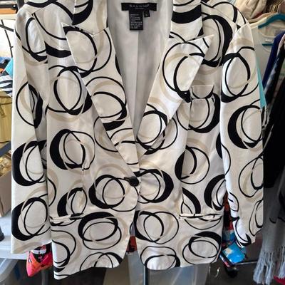 Sale Photo Thumbnail #752