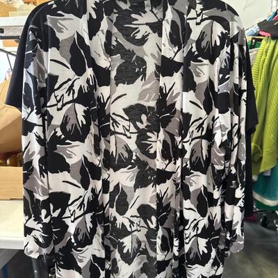 Sale Photo Thumbnail #742