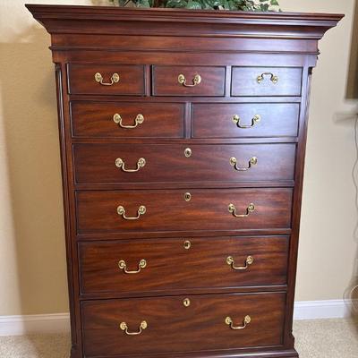 Sale Photo Thumbnail #662