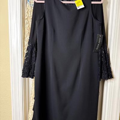 Sale Photo Thumbnail #700