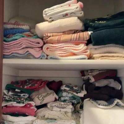 Specialty Items Linen Closet - Holiday Towels & Potholders, Table Linens & More