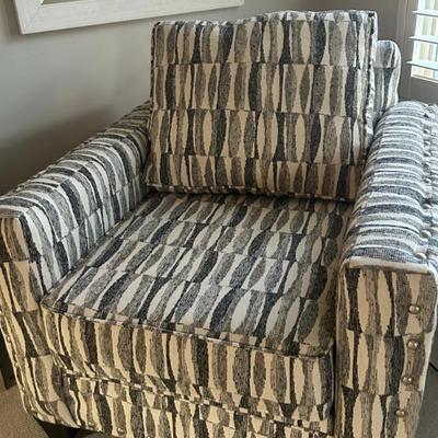 Sale Photo Thumbnail #92