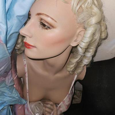 Sale Photo Thumbnail #262