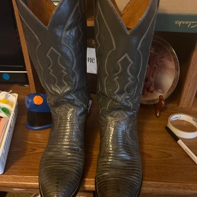 Sale Photo Thumbnail #142