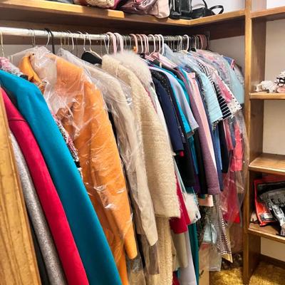 Sale Photo Thumbnail #191