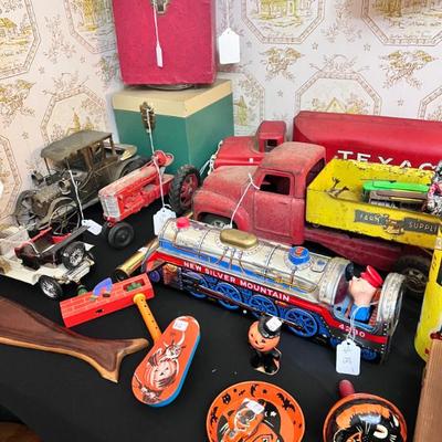 Sale Photo Thumbnail #153