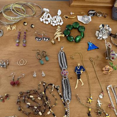 Sale Photo Thumbnail #33