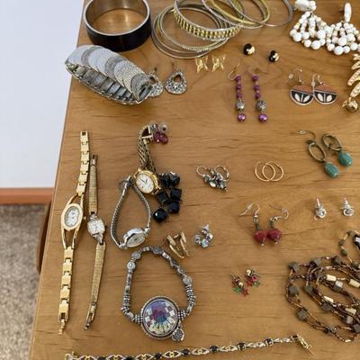 Sale Photo Thumbnail #32