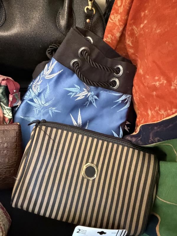 Sale Photo Thumbnail #240