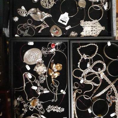 Sale Photo Thumbnail #9