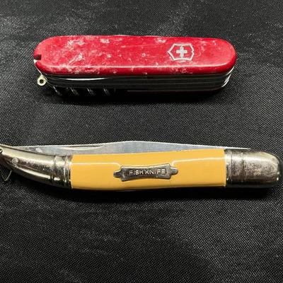 2-Blade Folding Pocket Fishing Knife & Victorinox Swiss Army Knife