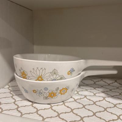 Sale Photo Thumbnail #9: Corning Ware Floral Bouquet saucepans