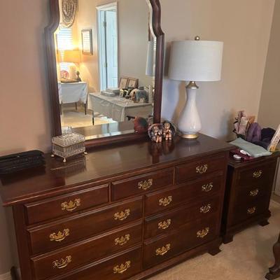 Sale Photo Thumbnail #94: Bedroom set with two dressers and side table