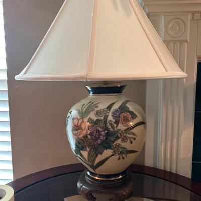 Vintage Heyward House porcelain ginger jar lamp