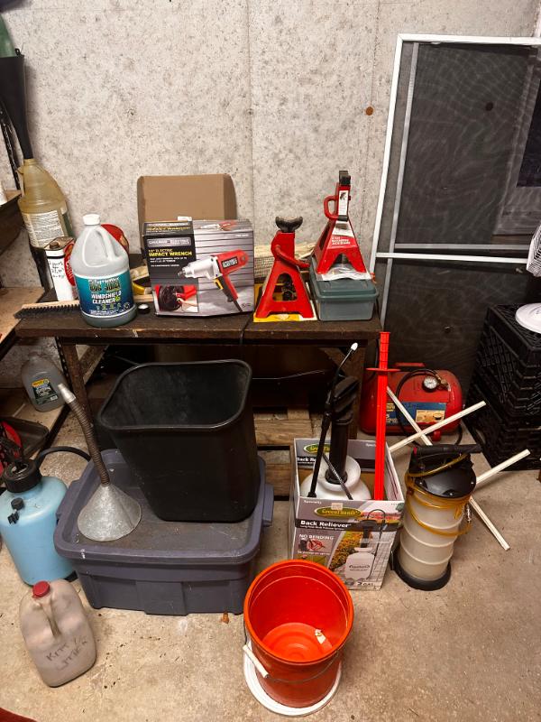 Sale Photo Thumbnail #389