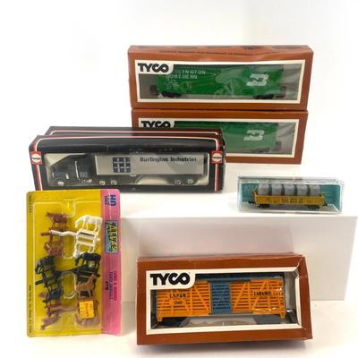 Sale Photo Thumbnail #221