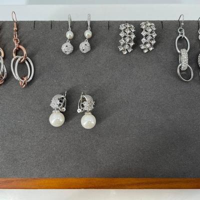 Sale Photo Thumbnail #406