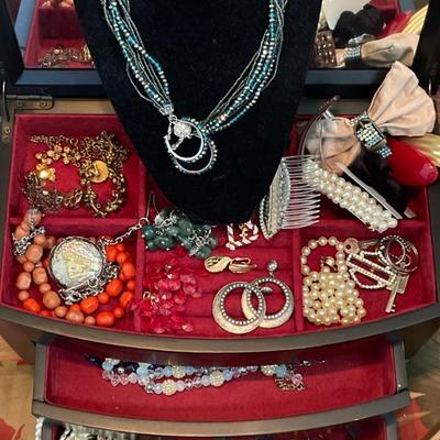 Sale Photo Thumbnail #10