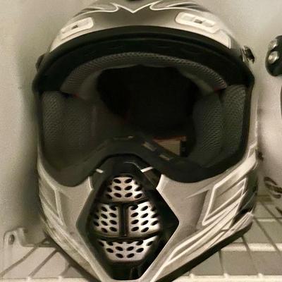 Sale Photo Thumbnail #146