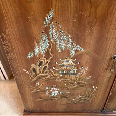 Sale Photo Thumbnail #132