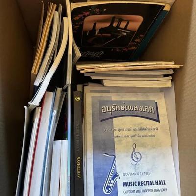 EAT234 - Assortment of Music/Art/Travel books 