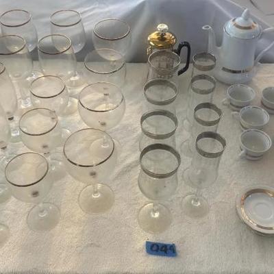 EAT049 - Assorted lot of Gold & Silver Toned wine glasses and tea set