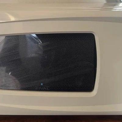 EAT139 - Walmart Microwave Oven (Model: RGTM701)