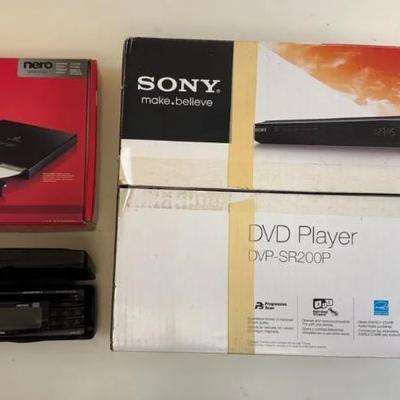 EAT232 - Multi lot of DVD and Radio items 