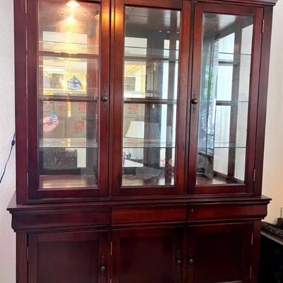 EAT074- Wood Display/China Cabinet with Glass Shelves & Lighting