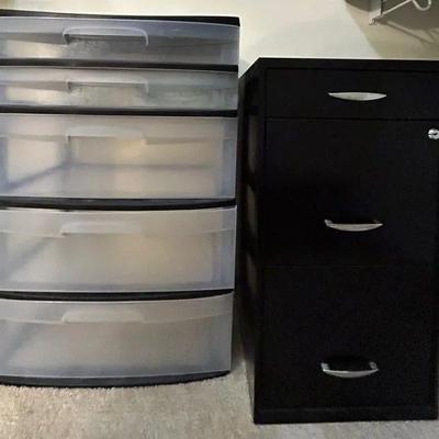 EAT356 - Filing Cabinet And Plastic Cabinet