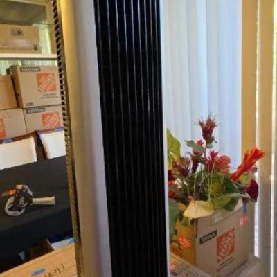 EAT124 - Bionaire 40" Tower Fan 