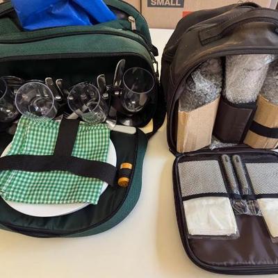 EAT219 Pair of Picnic Bags Sets