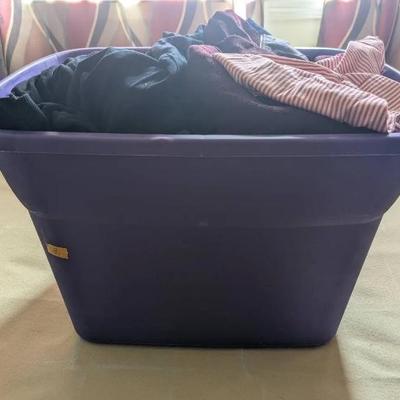 EAT226- Mixed Women’s Clothing Lot – Mostly Tops 