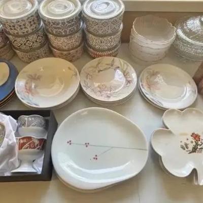 EAT080 - Plates, Glassware, And Containers