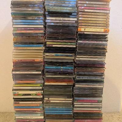 EAT067- Huge Thai Music CD Assortment, Great For Starting A Collection 